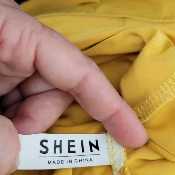 Danny Devito crop top Shirt Small - Picture 4 of 6